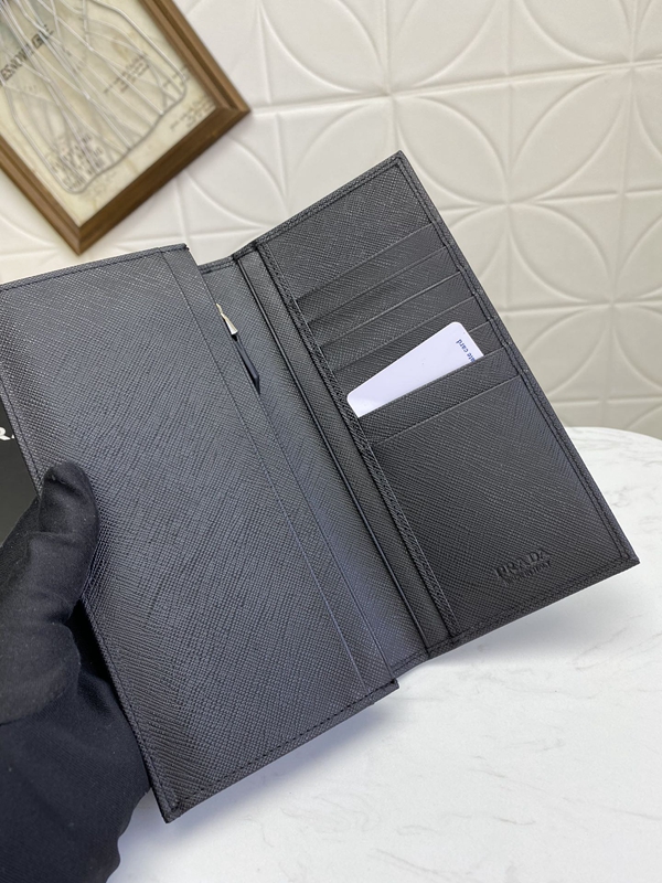 プラダ財布コピー細部ディテール